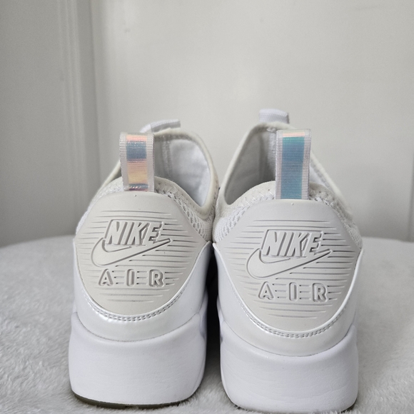 Nike Air Max 90 EZ Men's White/Metallic Silver Sneakers w/ Red & Blue Bottom - Picture 3 of 10